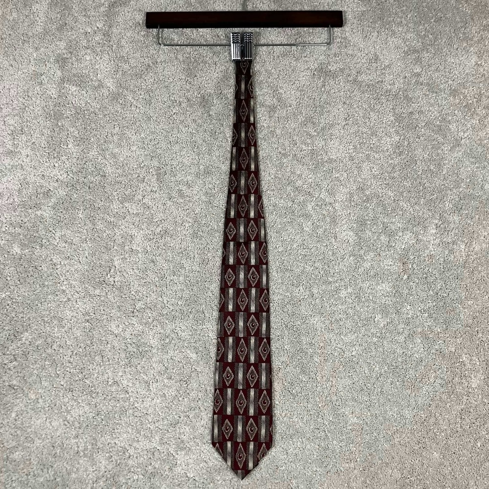 Duck Head Mens Silk Necktie Burgundy Geometric Diamond Pattern Made in USA